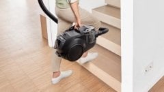 BGC21X300-seri / 4 torbasız elektrikli süpürge -siyah
