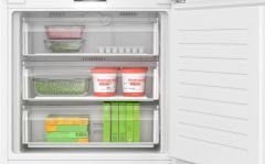 KBN96ADD0-Seri 6 ankastre buzdolabı-altta donduruculu 193,5 x 70,8 cm