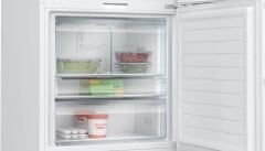 KGP76AWC0N-Serie 8 Alttan Donduruculu Buzdolabı 186 x 75 cm Beyaz,